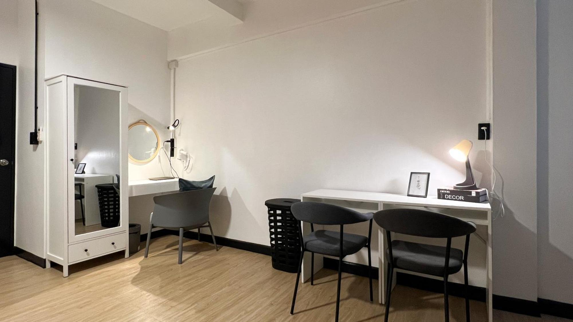Neveu Premier Residence : Ratchada Банкок Екстериор снимка