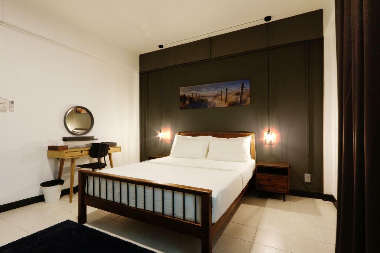 Neveu Premier Residence : Ratchada Банкок Екстериор снимка